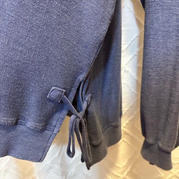 Excellent condition. Size XL. - Picture 4 of 4